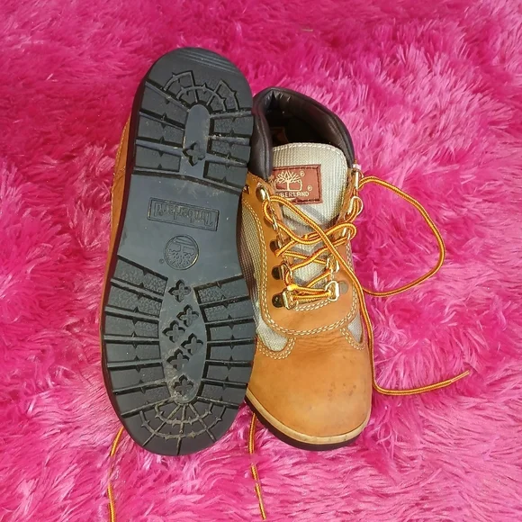 TimberlandsTimberlandSize: 4 - Picture 6 of 8